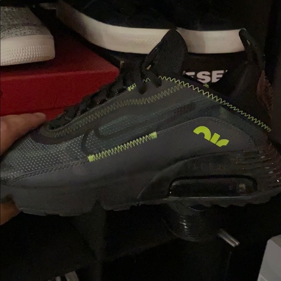 2090’s - Picture 1 of 1